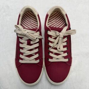 Taos Z Soul Canvas Sneakers Red Side Zip Comfort Shoe Womens 8.5 Preppy NWOB